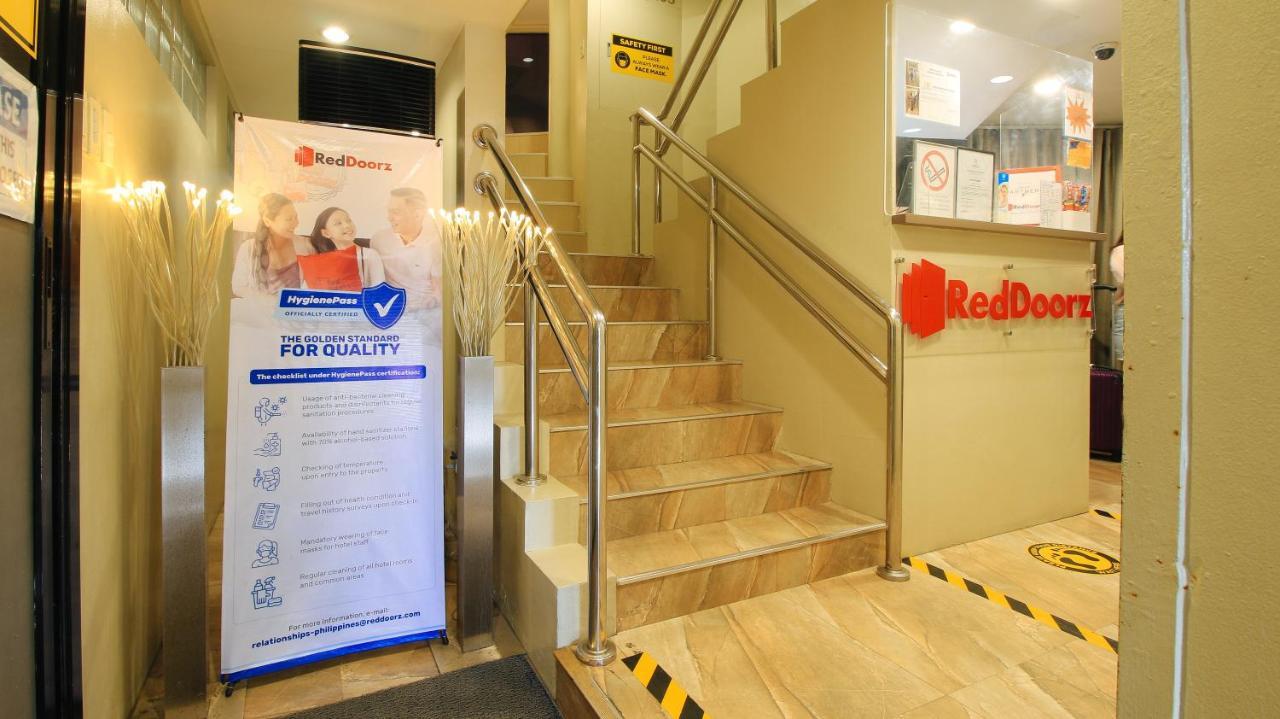 Reddoorz At Hotel Rosemarie 帕赛 外观 照片