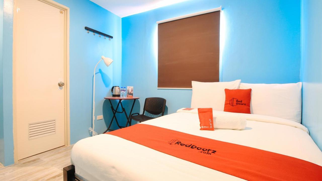 Reddoorz At Hotel Rosemarie 帕赛 外观 照片