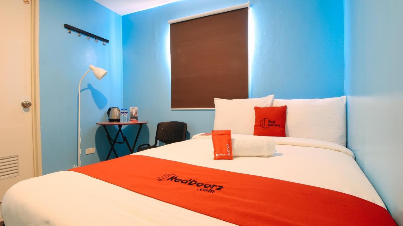 Reddoorz At Hotel Rosemarie 帕赛 外观 照片