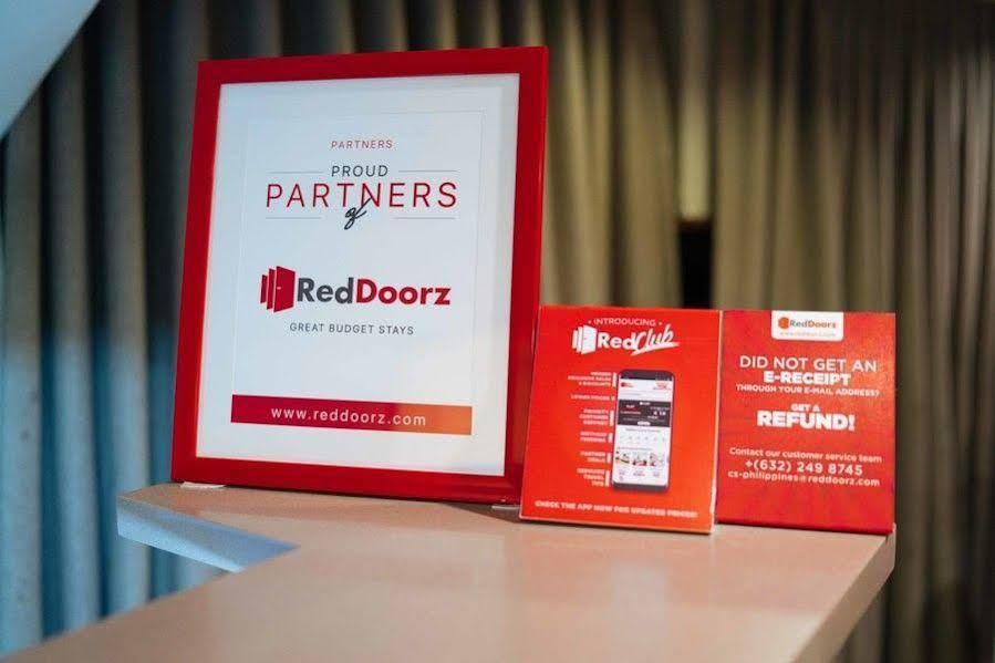 Reddoorz At Hotel Rosemarie 帕赛 外观 照片