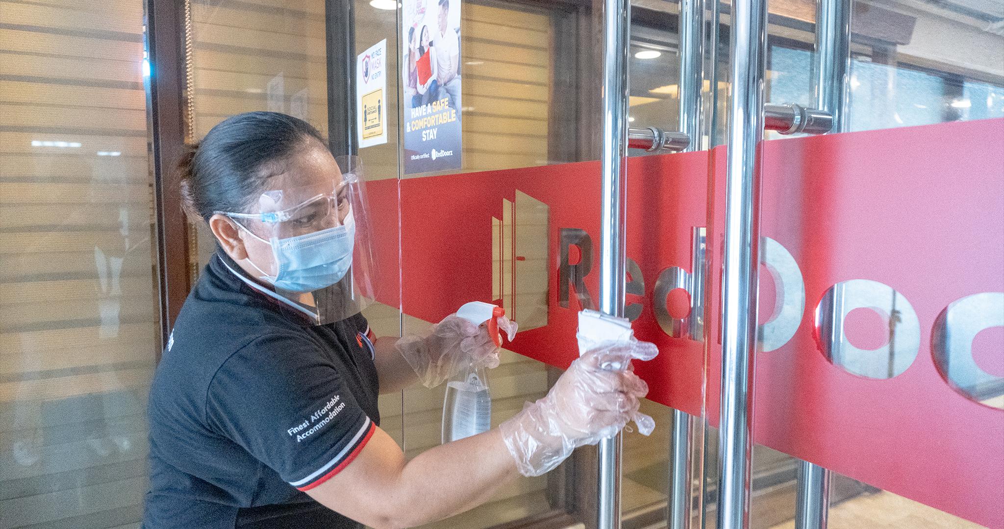 Reddoorz At Hotel Rosemarie 帕赛 外观 照片