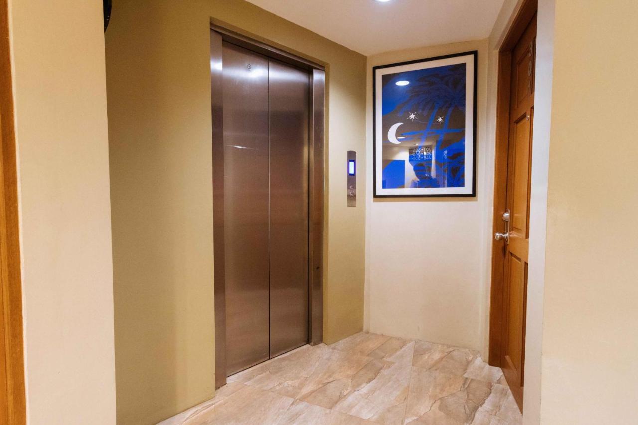 Reddoorz At Hotel Rosemarie 帕赛 外观 照片