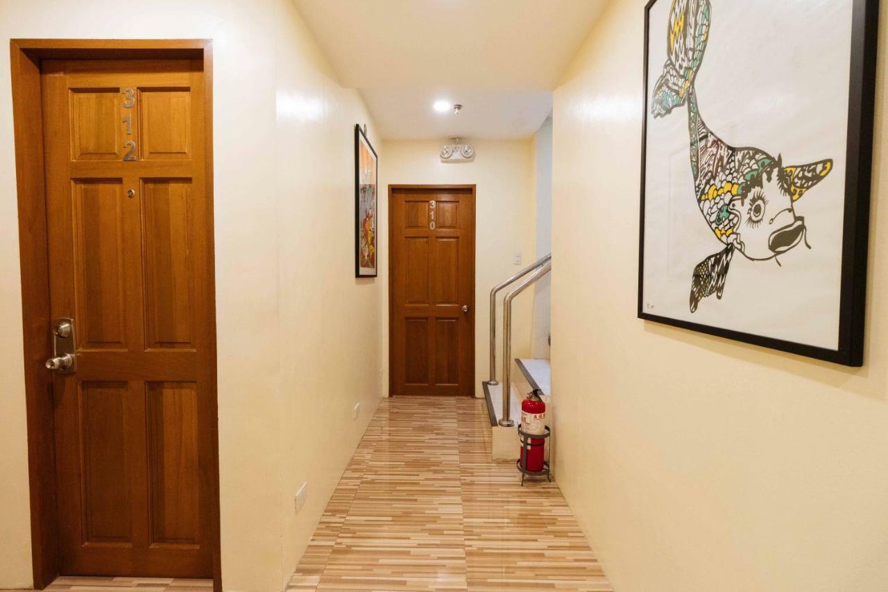 Reddoorz At Hotel Rosemarie 帕赛 外观 照片