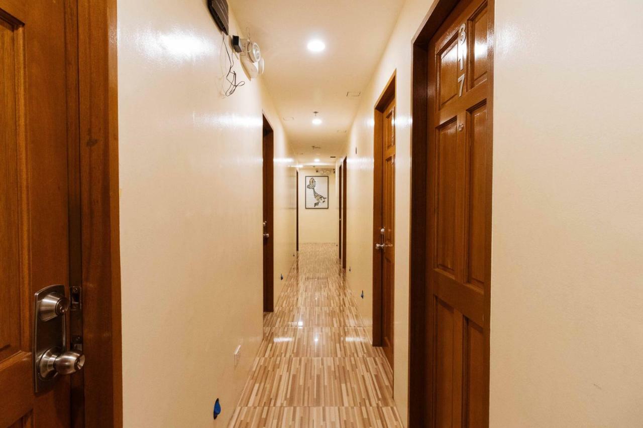 Reddoorz At Hotel Rosemarie 帕赛 外观 照片